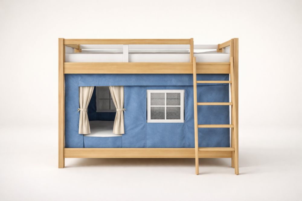 Kinder-Etagenbett aus Massivholz mit blauem Stoffvorhang