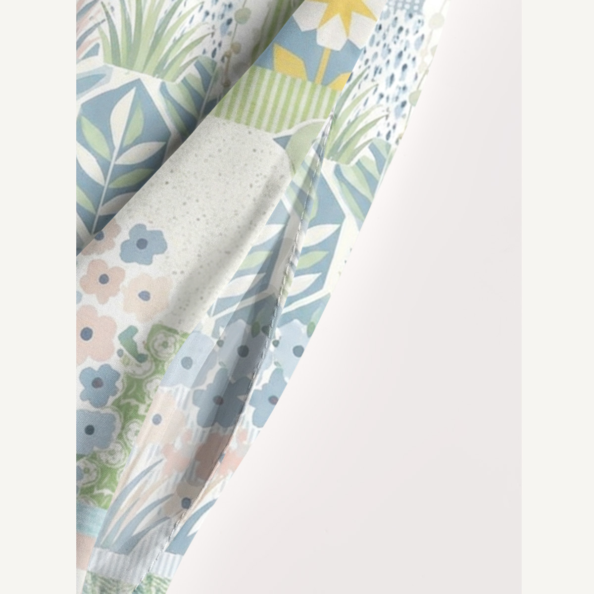 Blue Garden Quilt Print Quilt Wide Straps Maxi Dress With Pockets