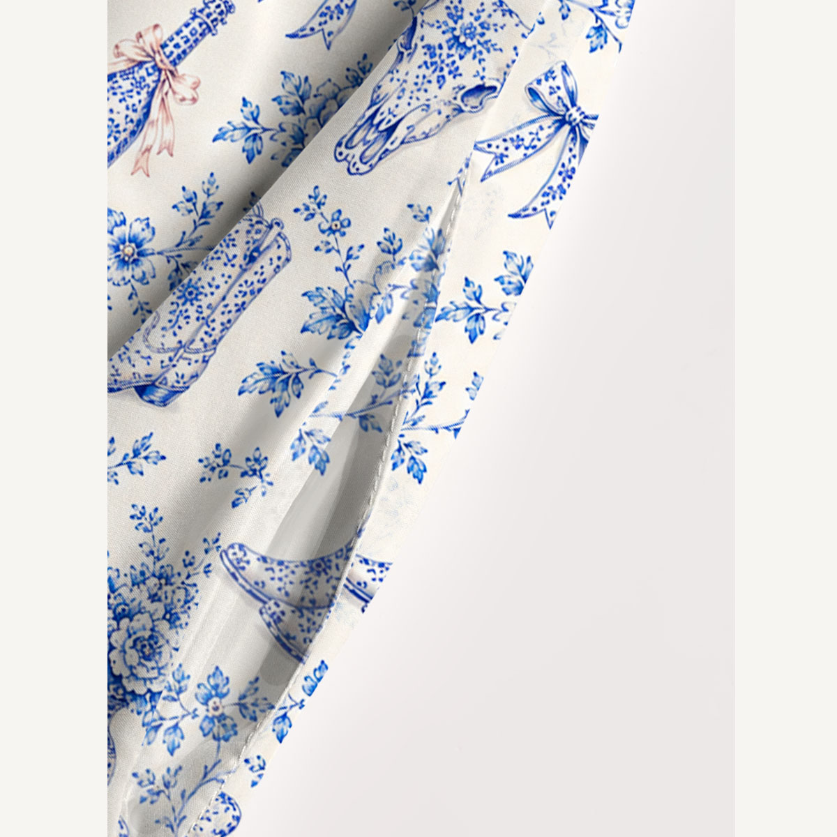 Blue Prairie Toile Print Wide Straps Maxi Dress With Pockets