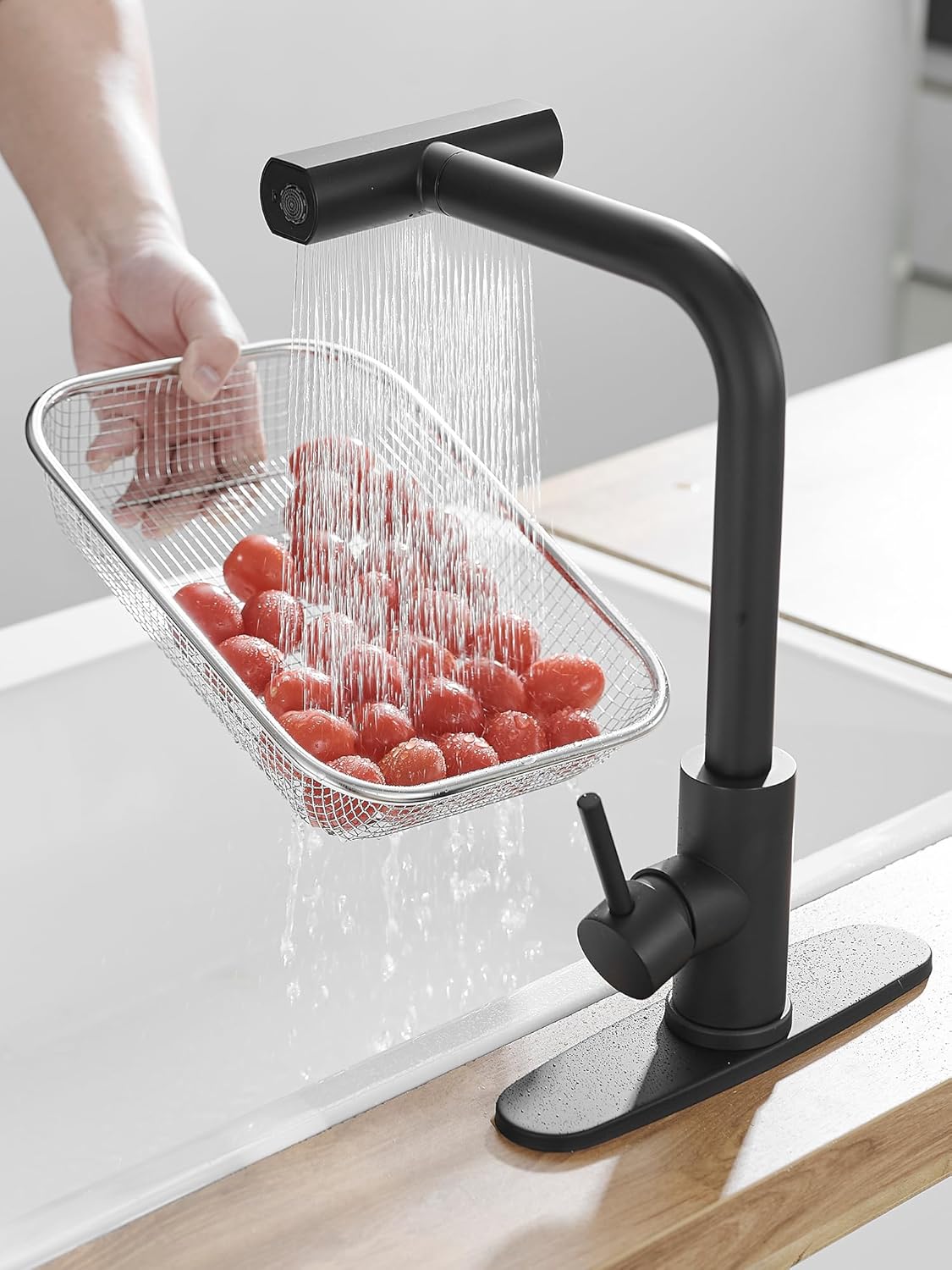 Black Kitchen Faucets with Pull Down Sprayer