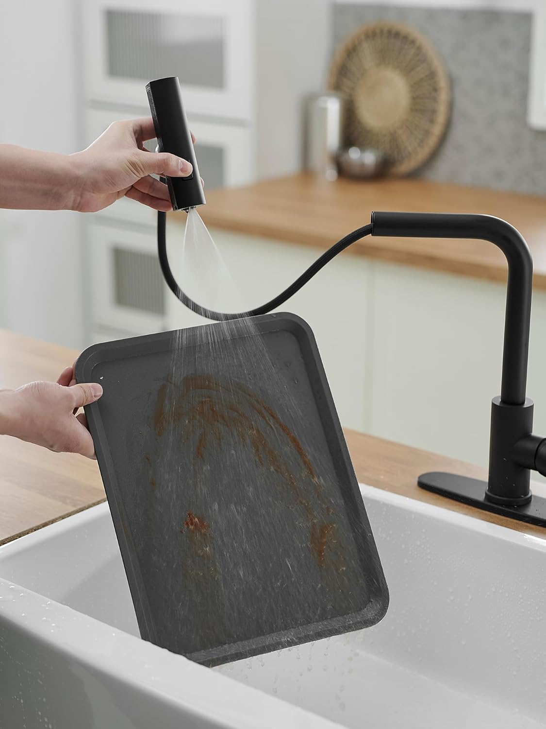 Black Kitchen Faucets with Pull Down Sprayer