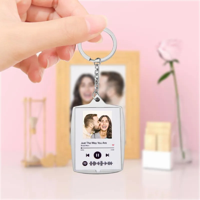 Custom music player keychain Spotify Song Plaque Keychain Special Gift