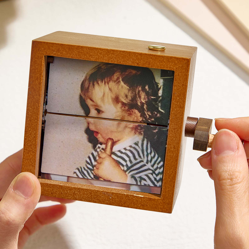 Custom Photo Flipbook Frame Animation Machine Mechanical Hand-cranked Photo Album with Light Unique Mother's Day Gift-pawsmeowz