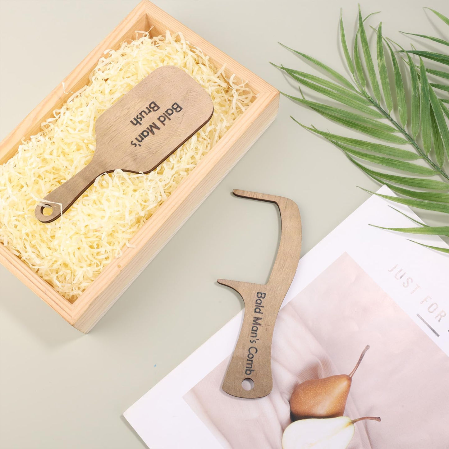 Bald Man's Comb, Bald Man Joke Hairbrush Bald Mans Comb and Brush Hairless Combing Funny Bald Man Wooden Grooming Tool Gag Gift for Bald Man Father Dad-Pawsmeowz
