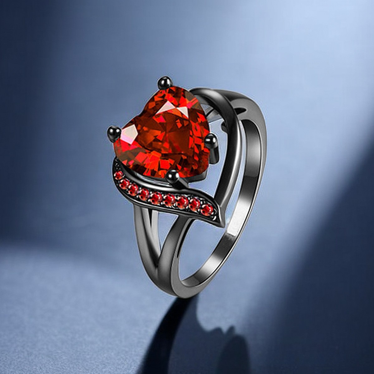 Gothic Black Plated Couple Ring Set Big Heart Red Zircon Women Ring Red Dragon Pattern Tungsten Men Band Lover Matching Jewelry