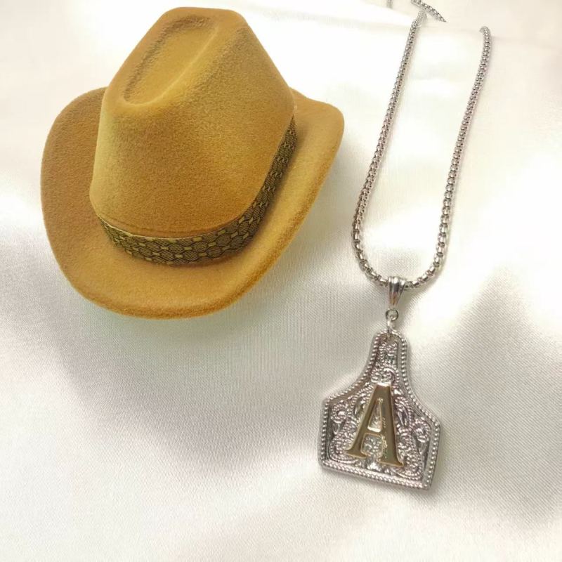 26-Letter Initial Necklace Western Cowboy Style Gift Box Vintage Jewelry Gift Box Valentine's Day Gift