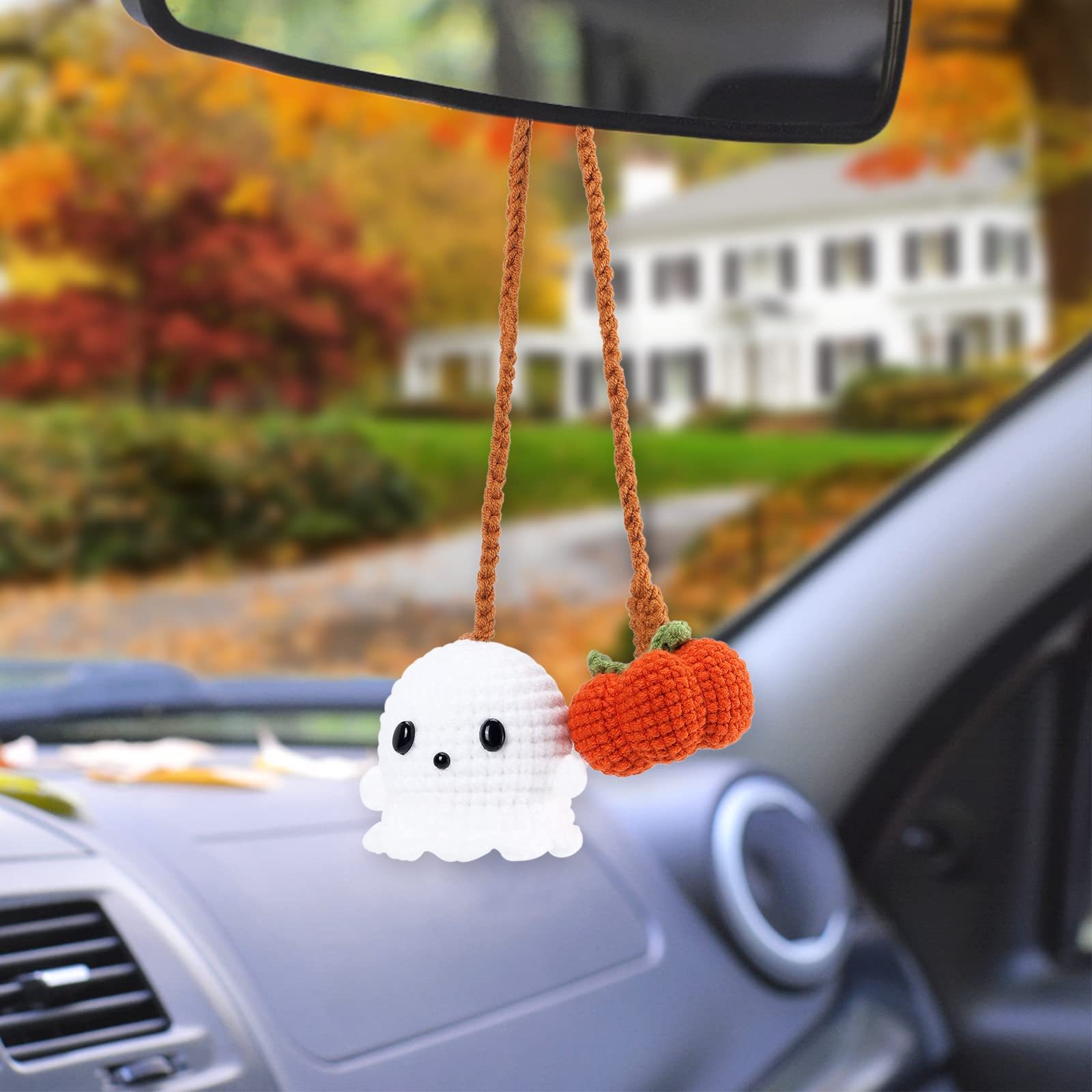Adorno colgante de Halloween hecho a mano: Calabaza y fantasma de crochet