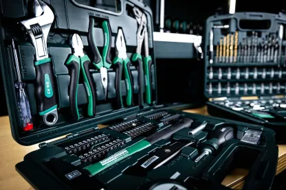 Mannesmann Werkzeugbox mit Schubladen, 163-tlg.