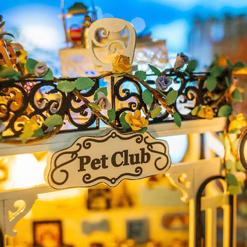 Handmade Miniature Dollhouse Kit, Meow Woof Pet Shop DIY House with LED Lights, 3D Wooden Puzzle Model for Adults, Creative Gift for Home Decor