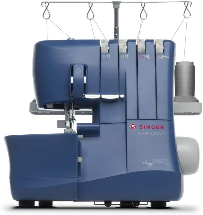 Máquina de coser overlock SINGER S0230 con kit de accesorios – Estructura resistente – 1300 puntadas por minuto – 4 hilos – Alimentación diferencial – Confección de placas de corte