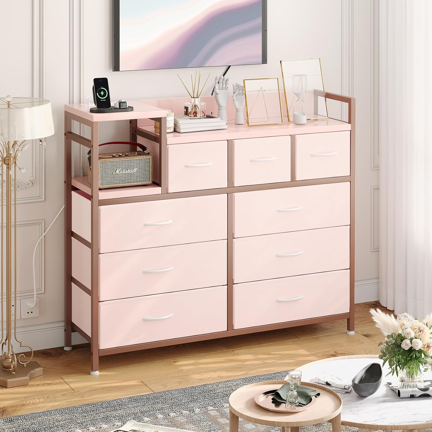 Garvee - Cómoda para recámara, cómoda y cómoda con 9 cajones, Soporte de TV con estación de Carga, Color Blanco