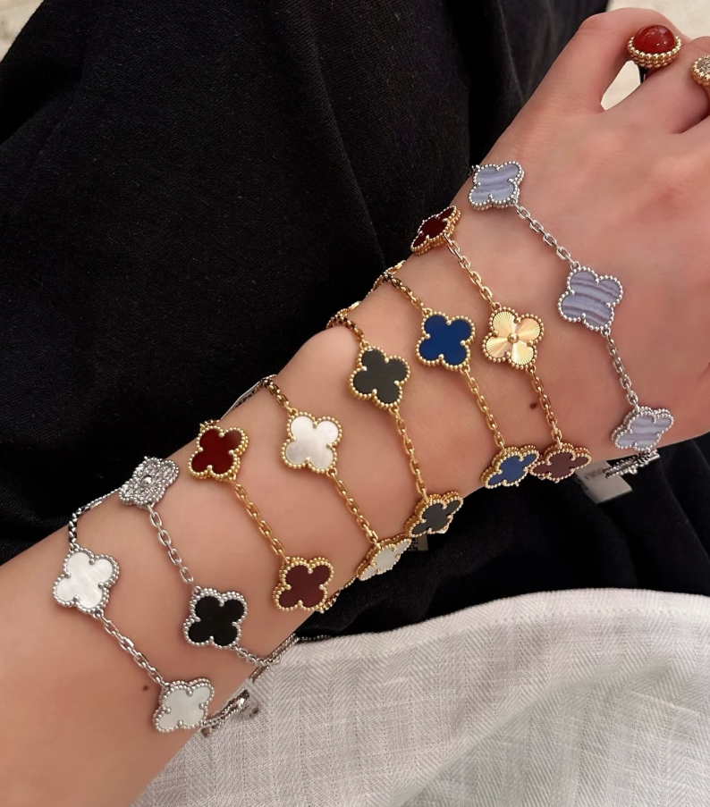 Clover and Five Flowers Bracelet for Women, 18Kv Gold Plated, New Lucky Red Agate Beimu Light Luxury Stacked Handpiece