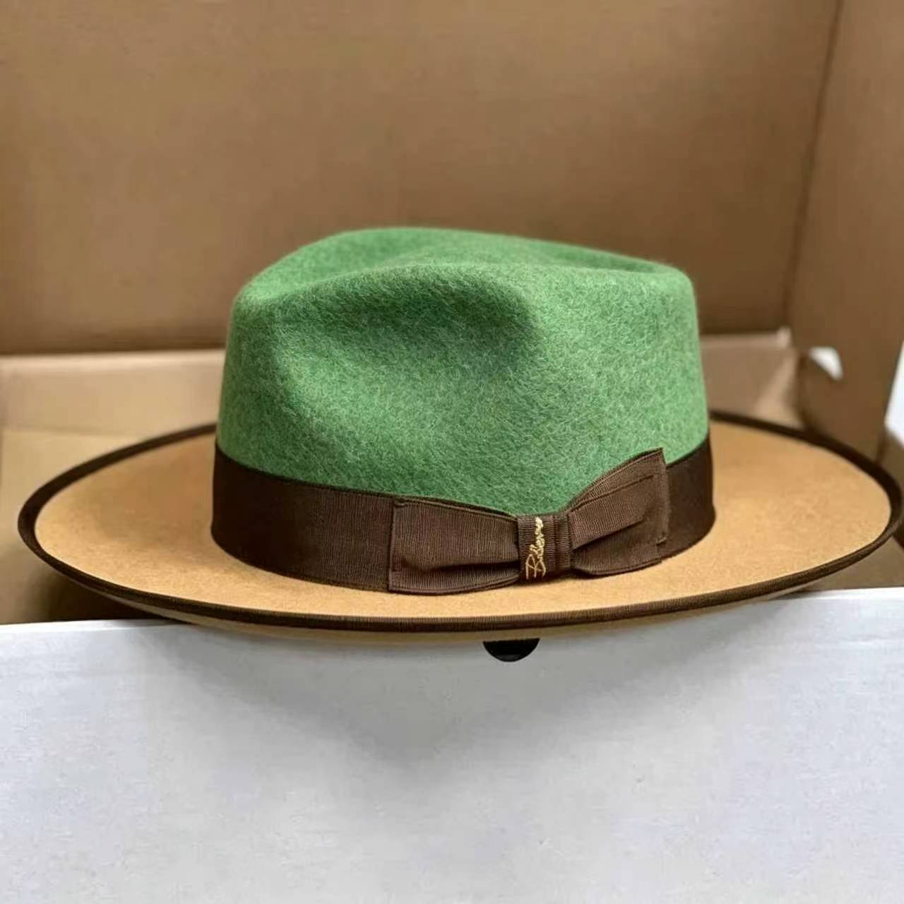 Exclusive Felt Two Tone Fox-Green(Camel)