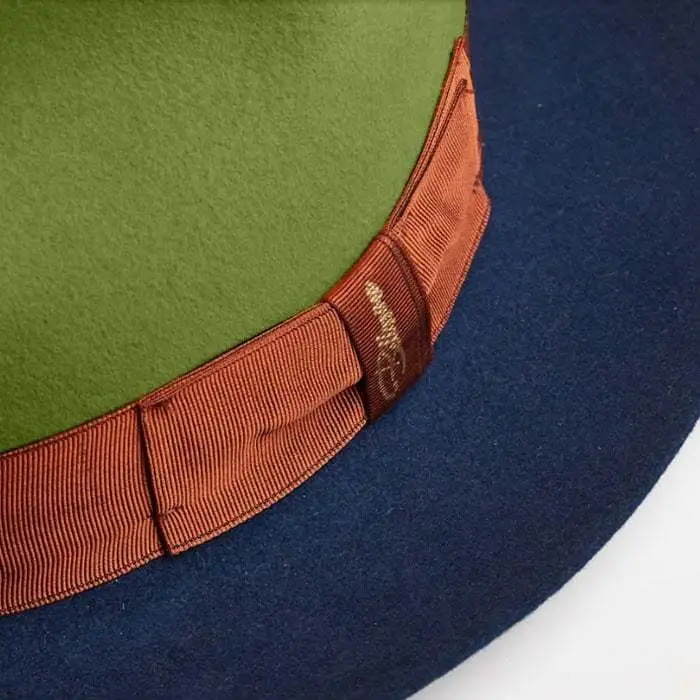 [Box Packing&Buy 2 Get Free Shipping]El Chayo - red with dark blue 