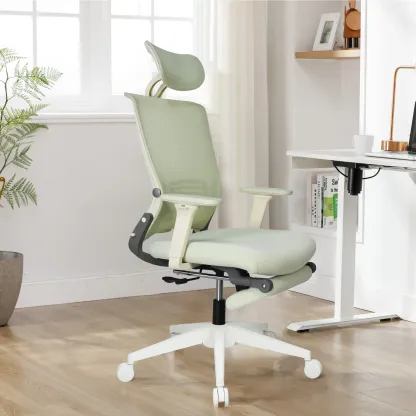 Silla Ergonómica Plegable con Reposapiés