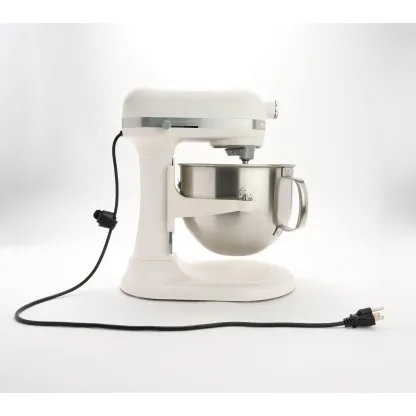 Batidora de pie KitchenAid de 7 cuartos con elevación de tazón y accesorio para repostería