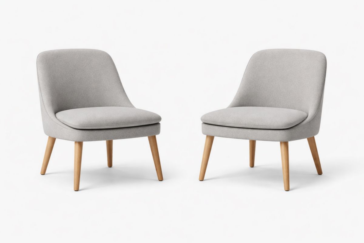 2 Sessel, hellgrauer Stoffbezug, Holzbeine, Höhe 75 cm