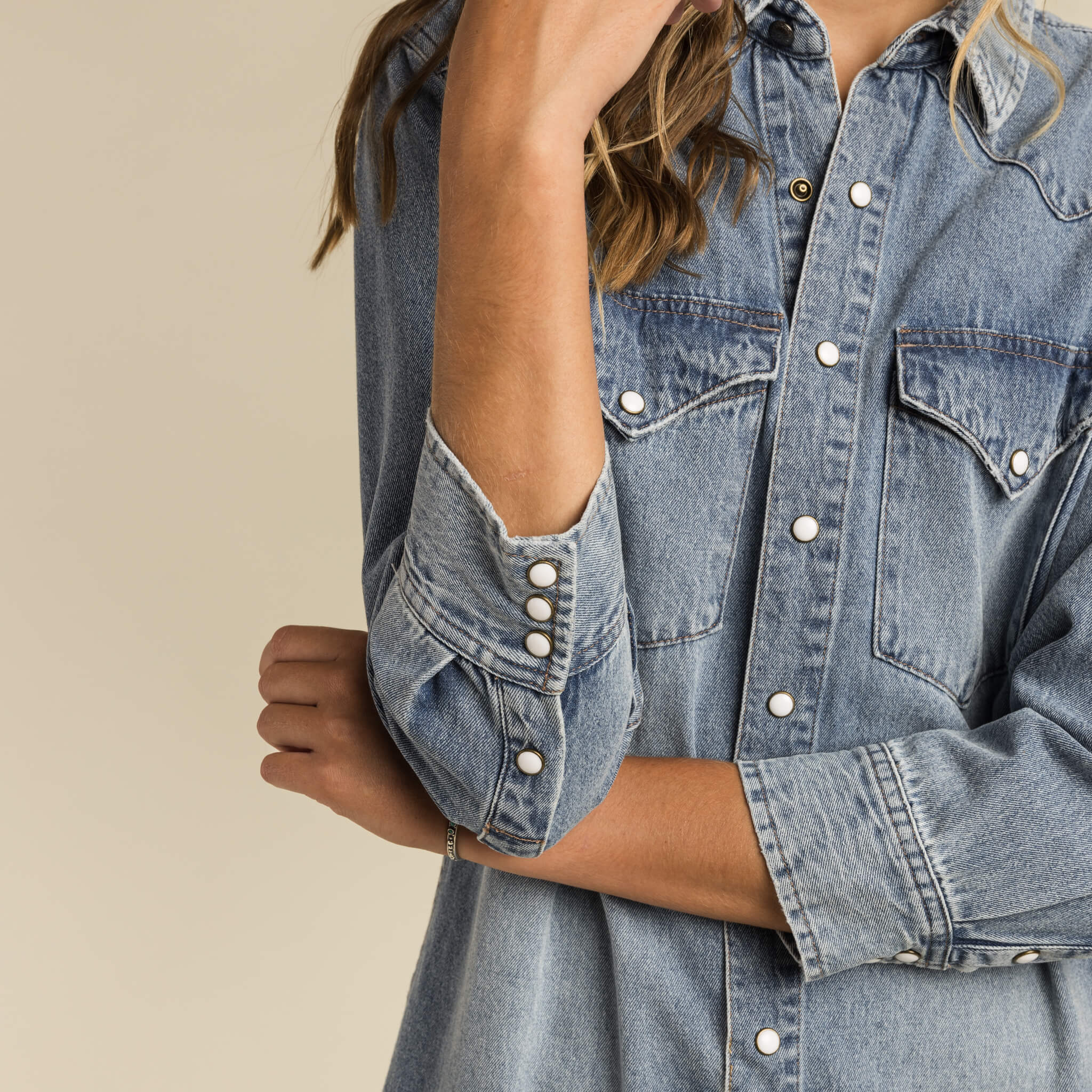 The Annie Pearl Snap Shirtdress多2