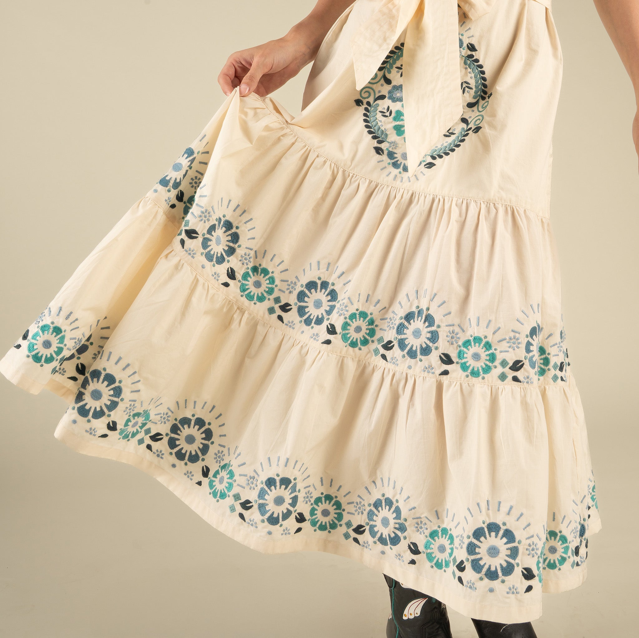 The Emilia Dress多3