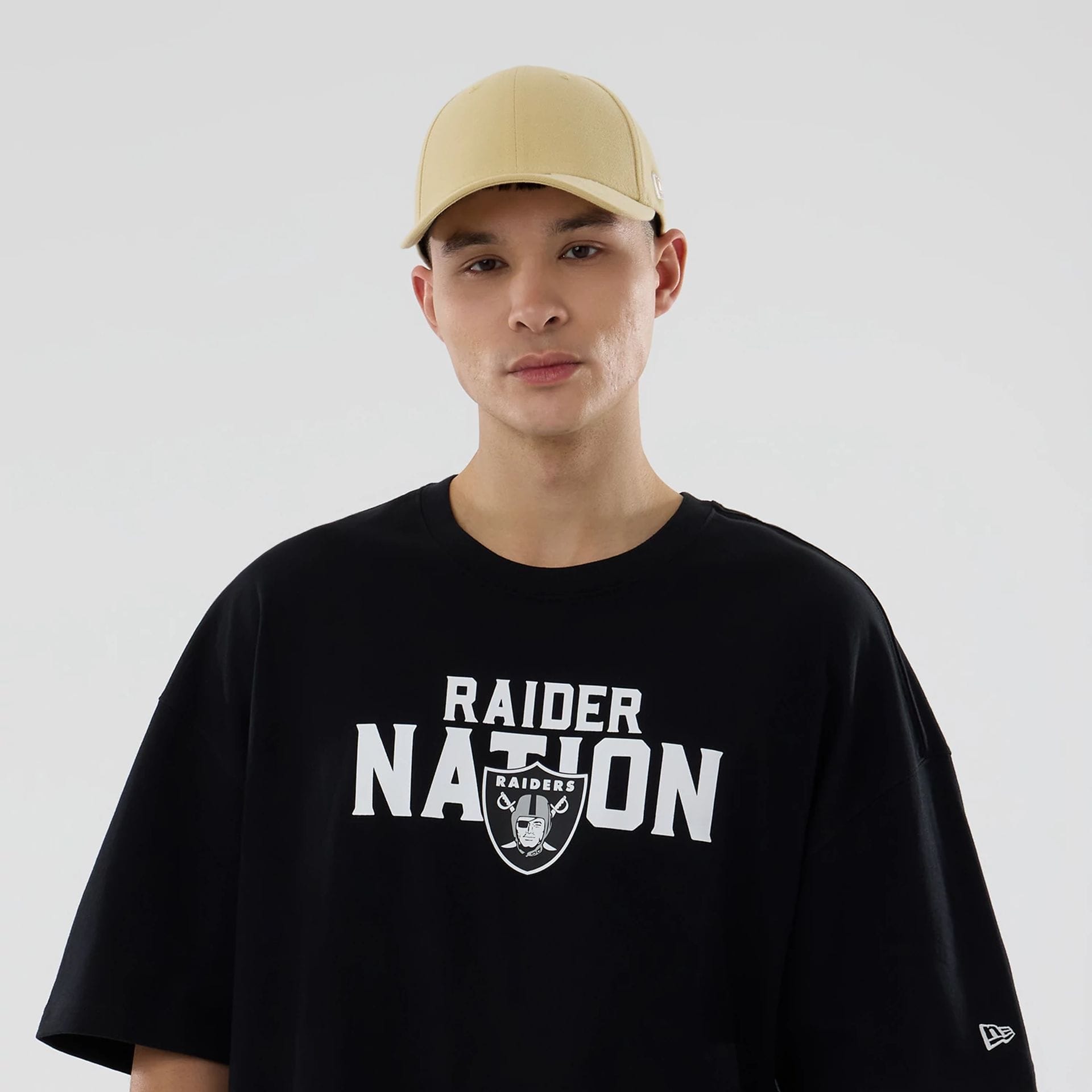 Las Vegas Raiders NFL Rivalry Black Oversized T-Shirt