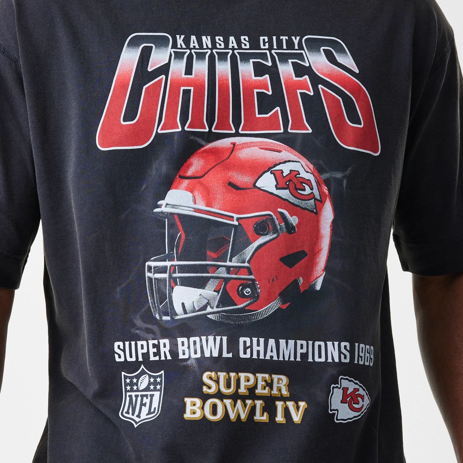 Kansas City Chiefs NFL Washed Boxy Black Oversized T-Shirt