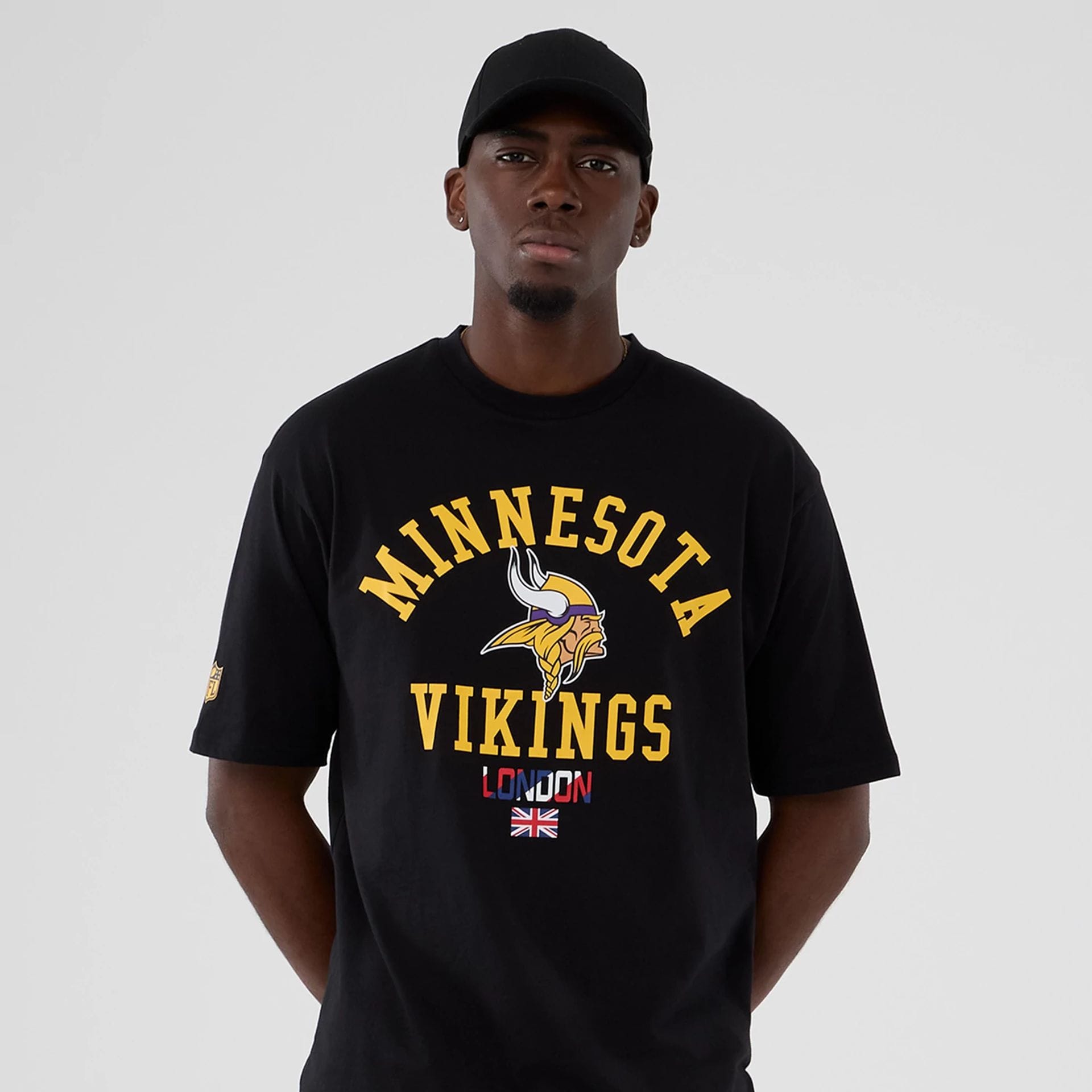 Minnesota Vikings NFL International Series Games 2025 Black Oversized T-Shirt