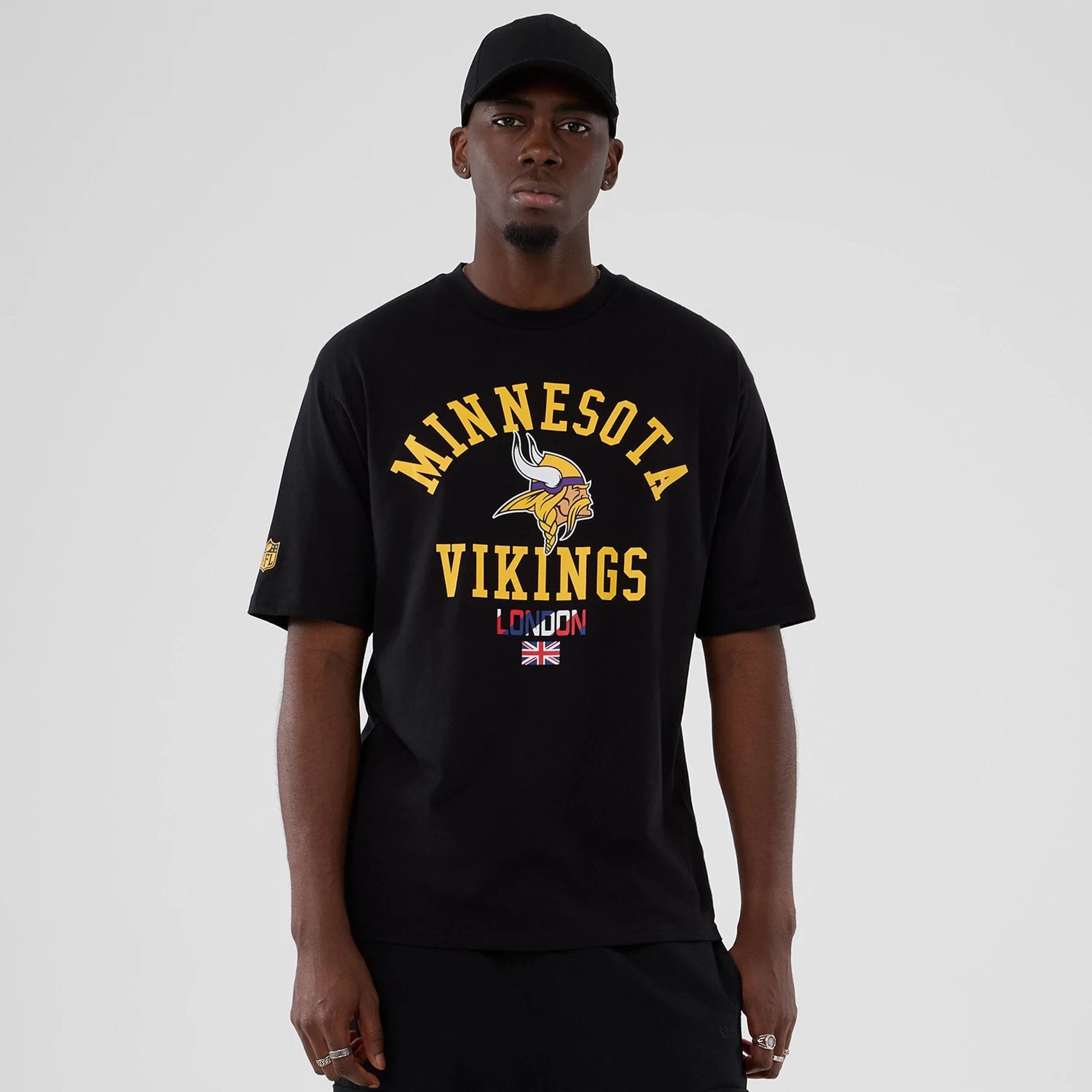 Minnesota Vikings NFL International Series Games 2025 Black Oversized T-Shirt