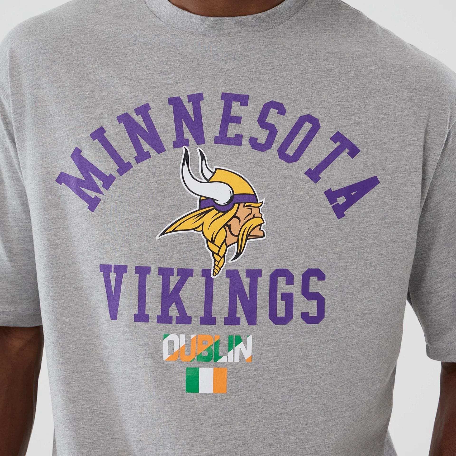 Minnesota Vikings NFL International Series Games 2025 Grey Oversized T-Shirt