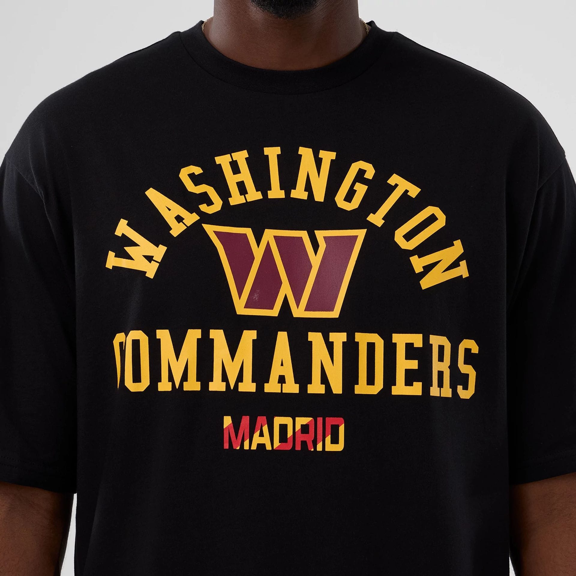 Washington Commanders NFL International Series Games 2025 Black Oversized T-Shirt