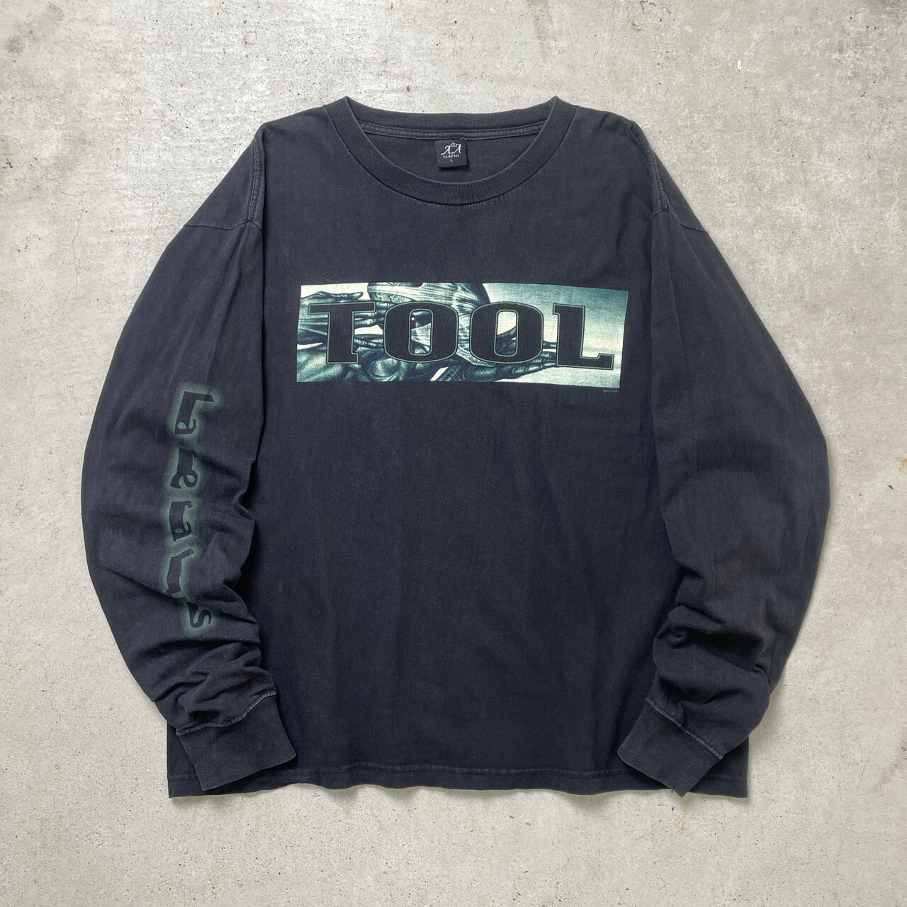 "Skeleton Outstretched Hands" Minimalist Long Sleeve Tee