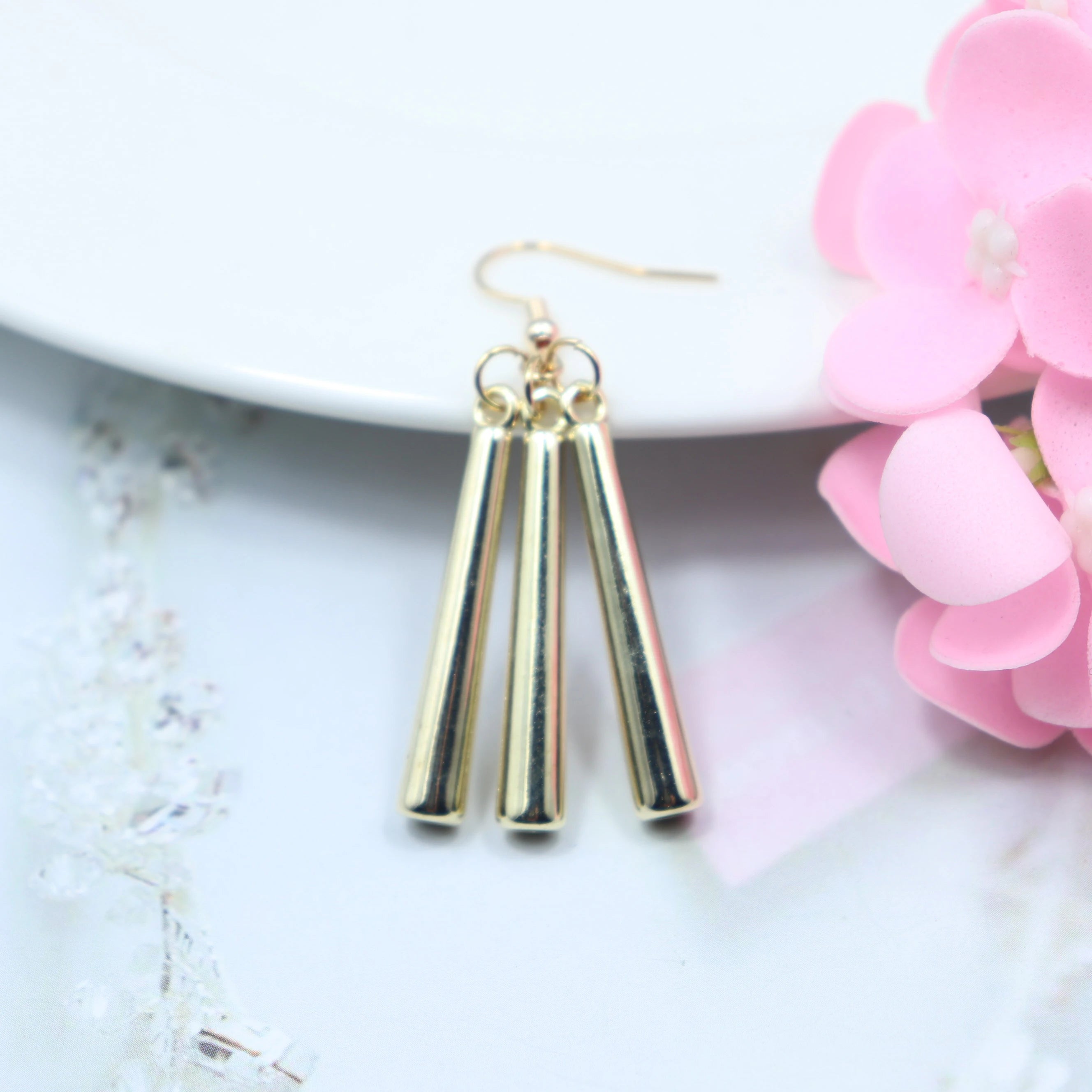 "STICK DROP" - Pirate Hunter - OP Anime Earrings 