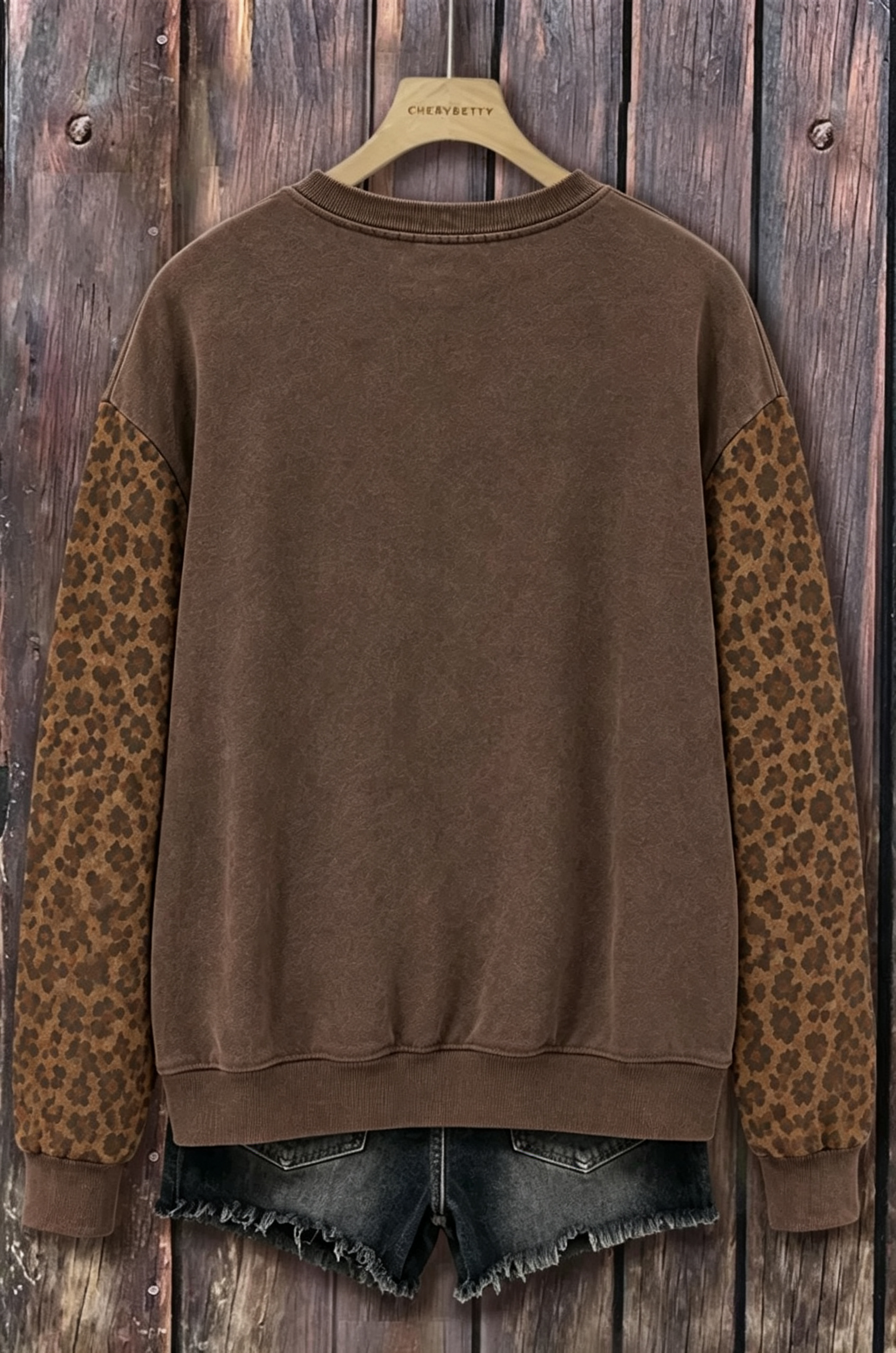 Vintage Halloween Leopard Pumpkin Print Sweatshirt