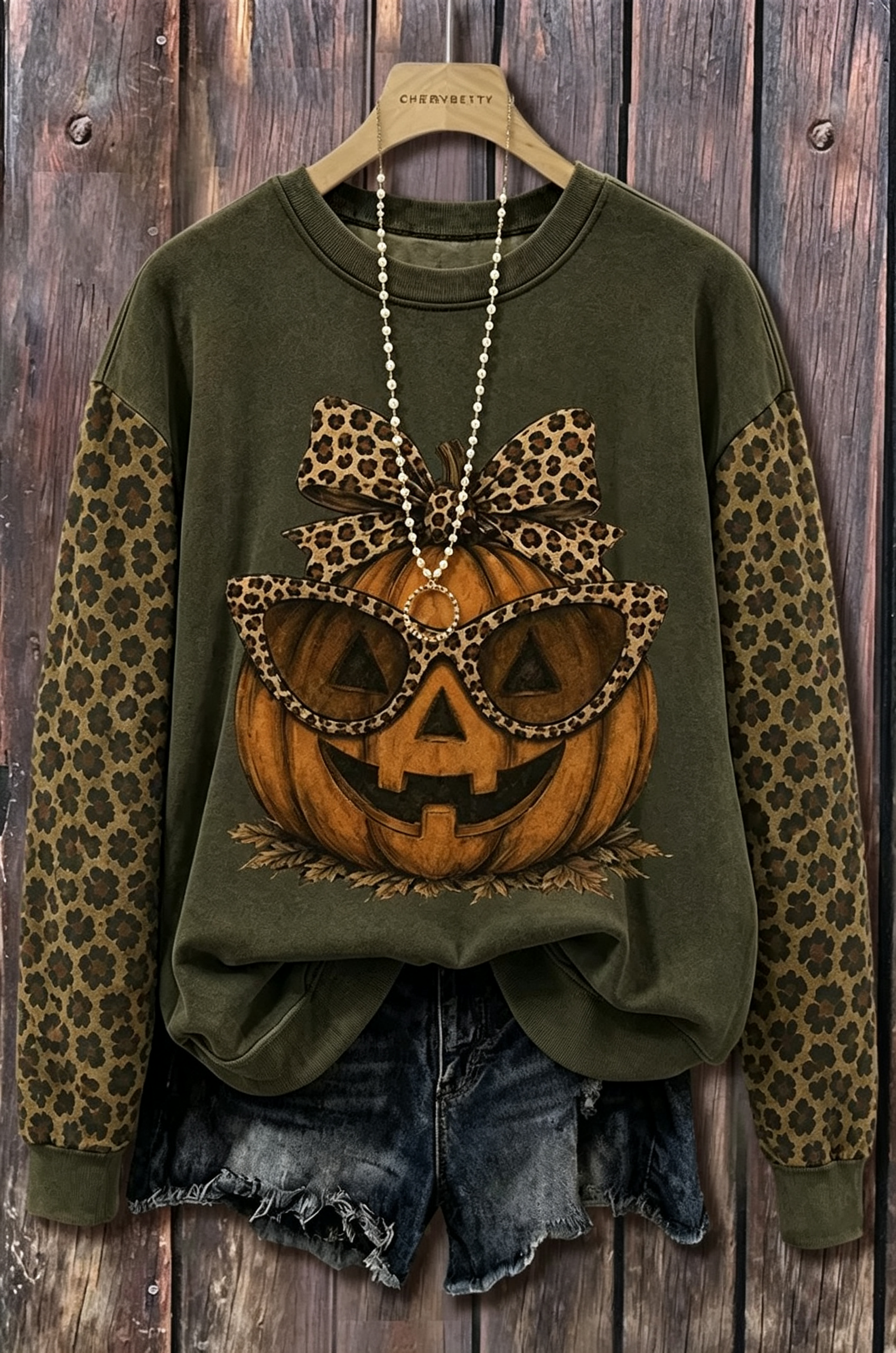 Vintage Halloween Leopard Pumpkin Print Sweatshirt