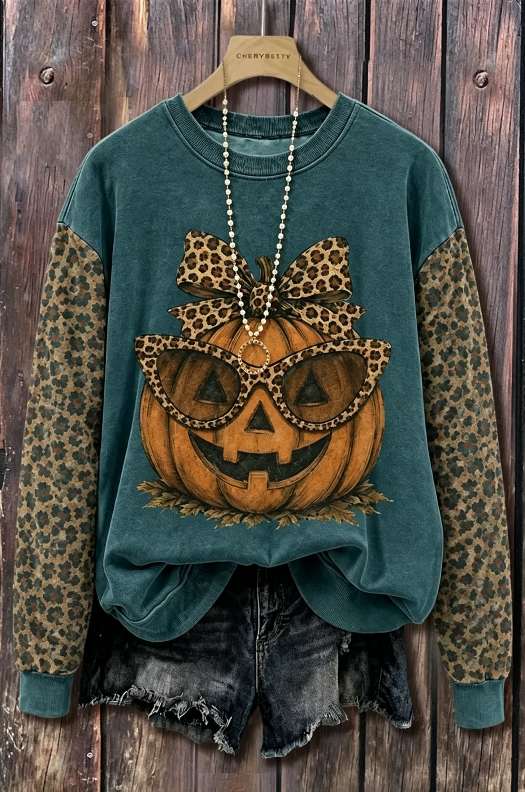 Vintage Halloween Leopard Pumpkin Print Sweatshirt