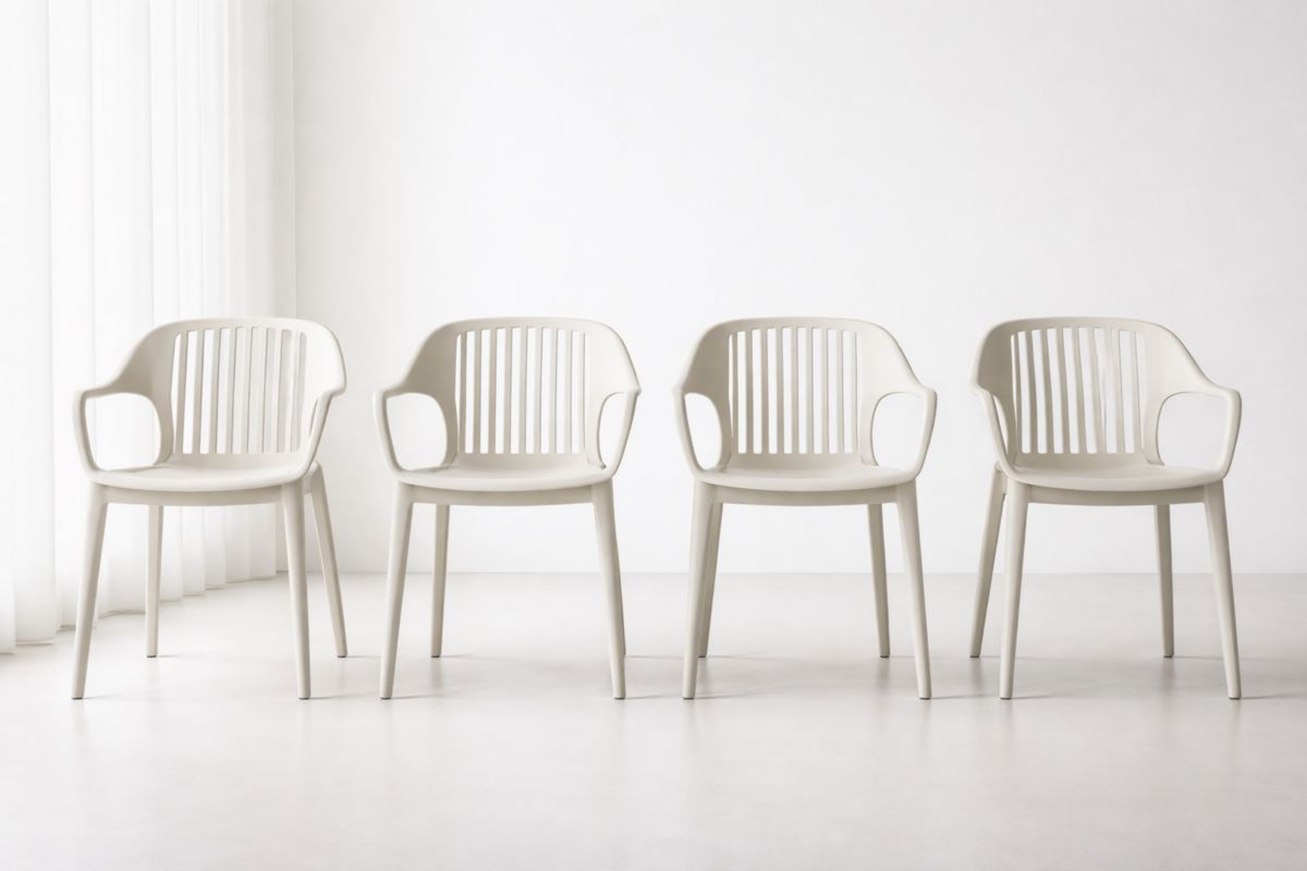 4er Set Kunststoffstühle Beige Stapelbar