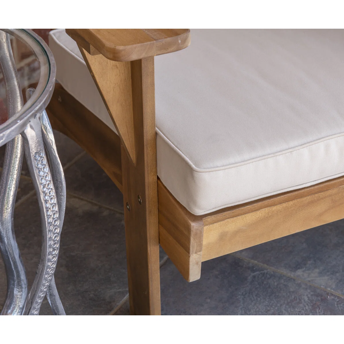  Teyra – Fauteuil extérieur en bois d’acacia avec coussin