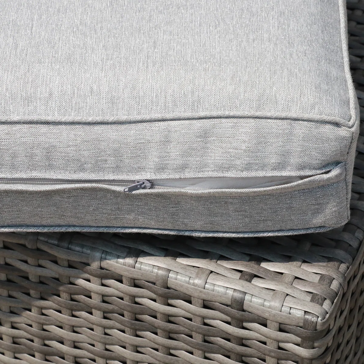 Eudira – Salon de Jardin Modulable 4 Places en Rotin avec Coussins Confort 