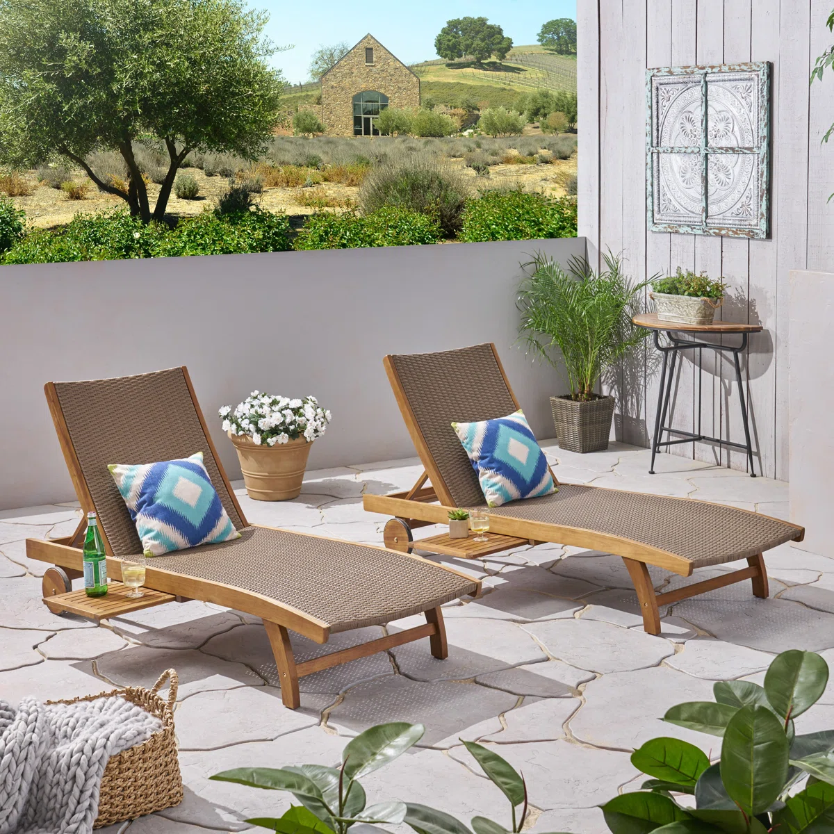 Verano – Lot de 2 chaises longues d’extérieur en bois d’acacia et résine tressée