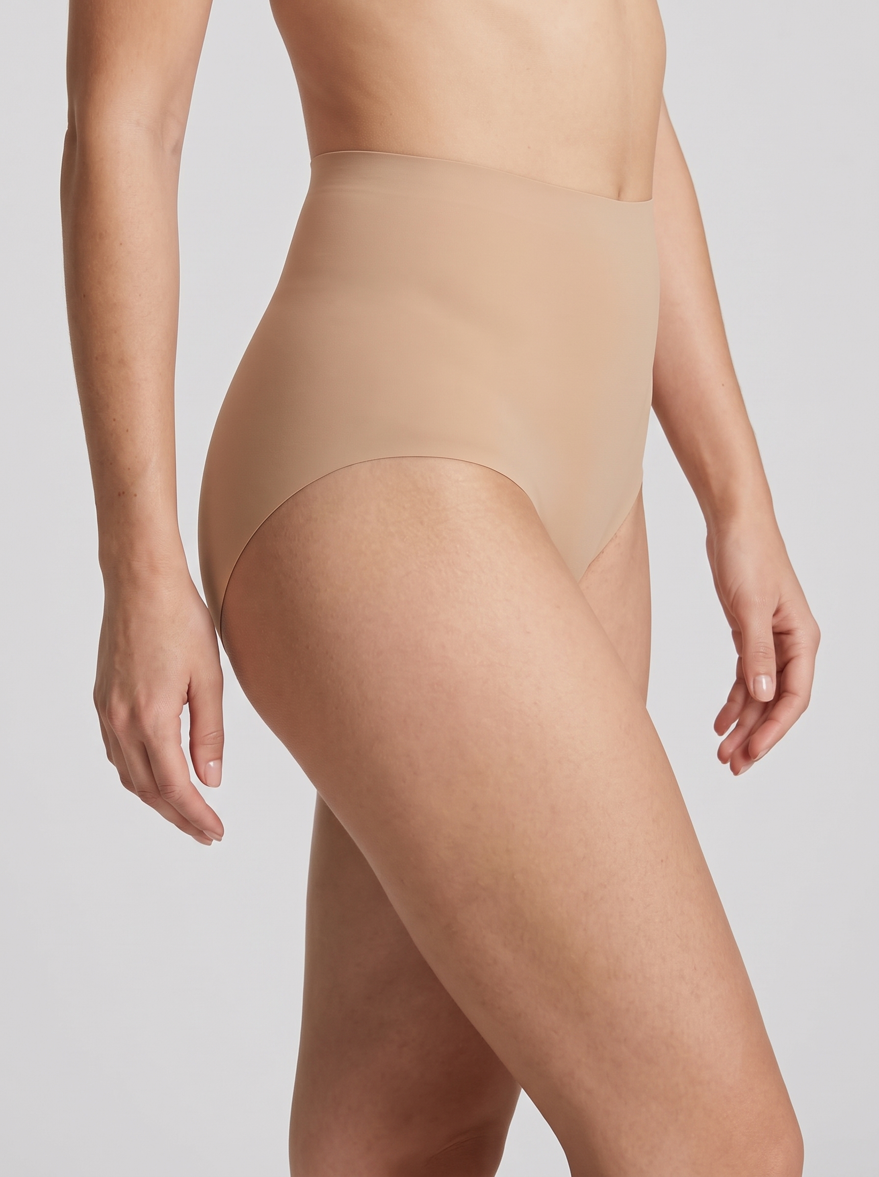 [HOPWIN LINGERIE] Cloud-Soft Hybrid Mid-Waist Shaping Brief | Seamless Light Tummy Smooth