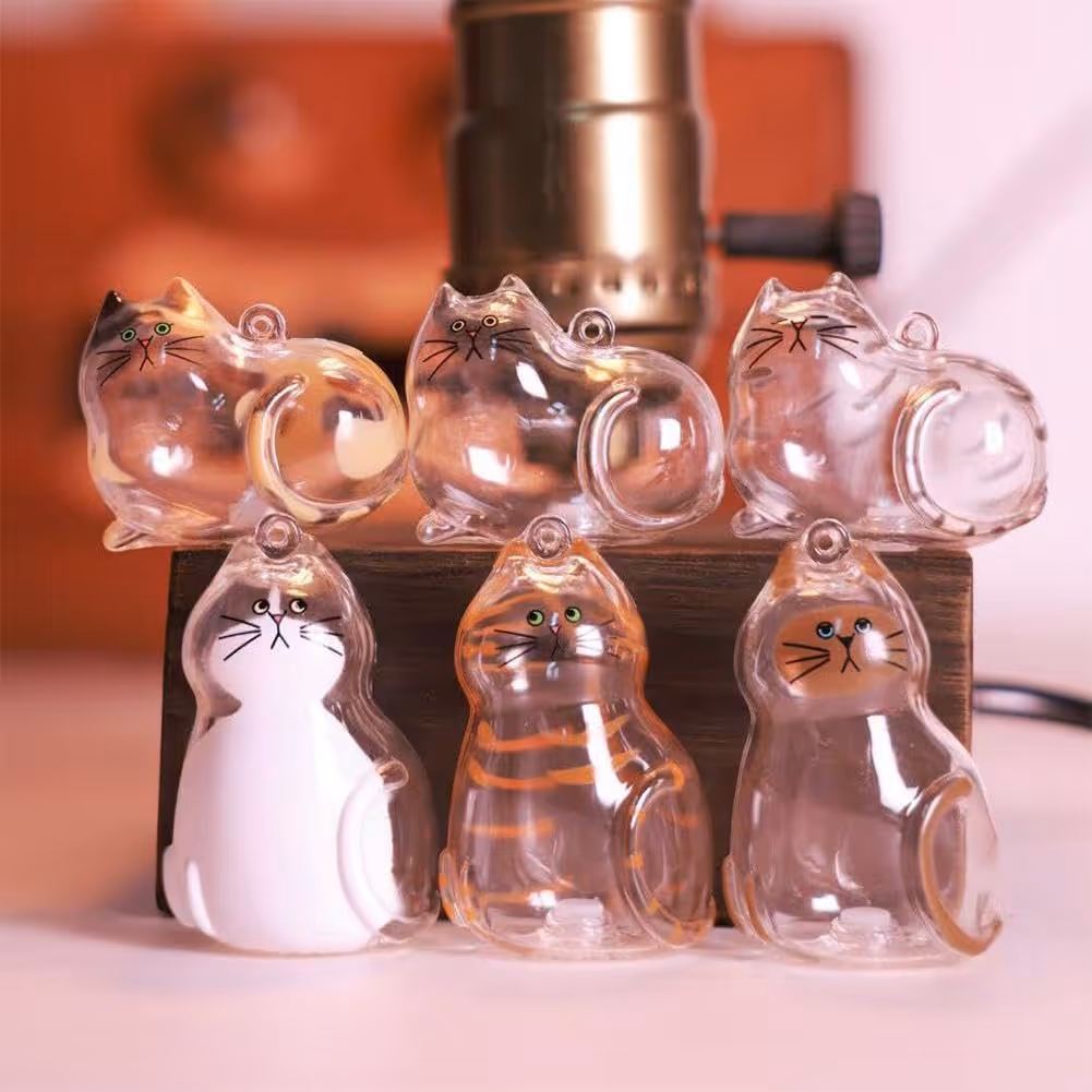 Amazon.com: Cat Hair Memorial Capsule Keychain &ndash; Cat Hair Storage Capsules, Pet  Fur & Whisker Storage Keepsake, Cat Shaped Souvenir Bottle Box for Cat  Lovers, Pet Loss Remembrance Gift for Loss of