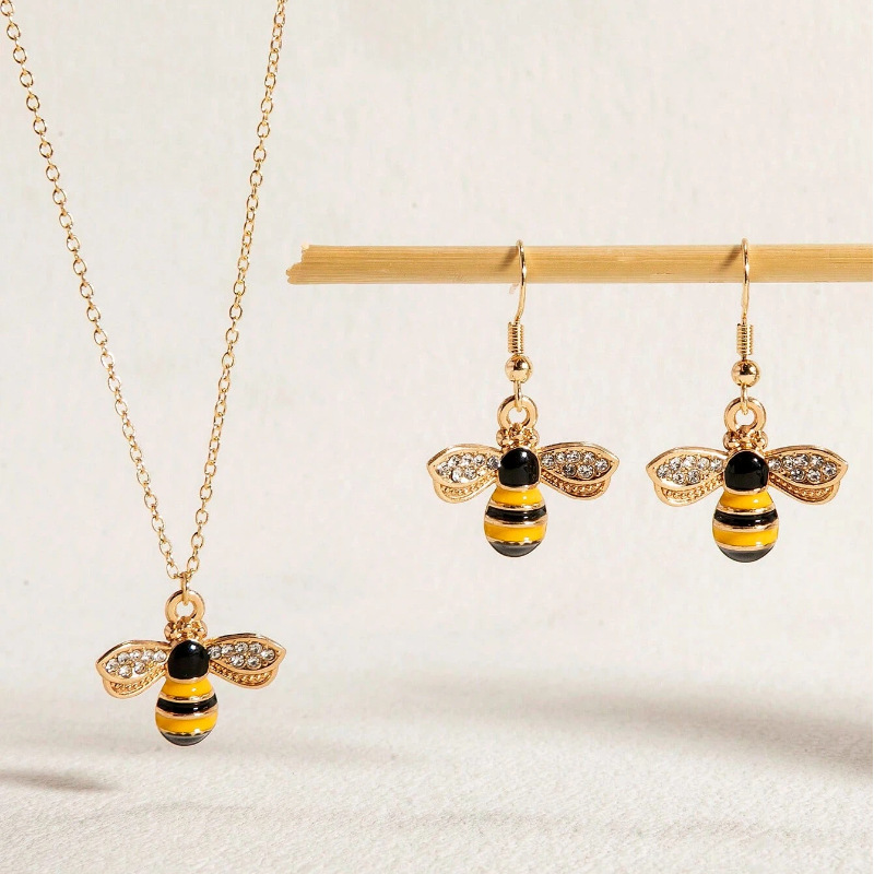 Crystal Bumblebee Pendant Necklace Cute Yellow Enamel Bee Drop Earrings Lovely Honey-Bee Animal Earrings Necklace Insect Dangle Drop Earrings Women Jewelry Sets