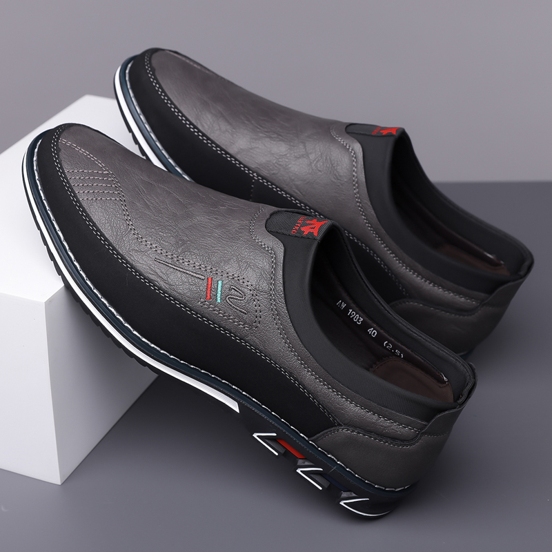 Men’s Ultra Comfortable Walking Shoes with Arch Support