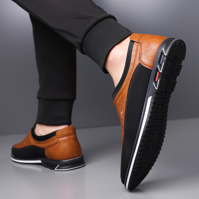 Men’s Ultra Comfortable Walking Shoes with Arch Support