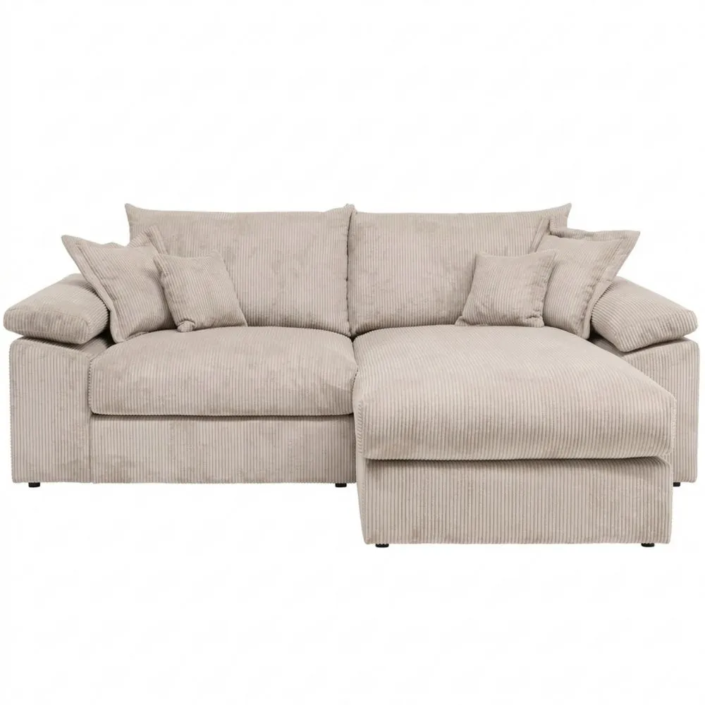 Gemütliches Ecksofa XL in Beige mit Kissen