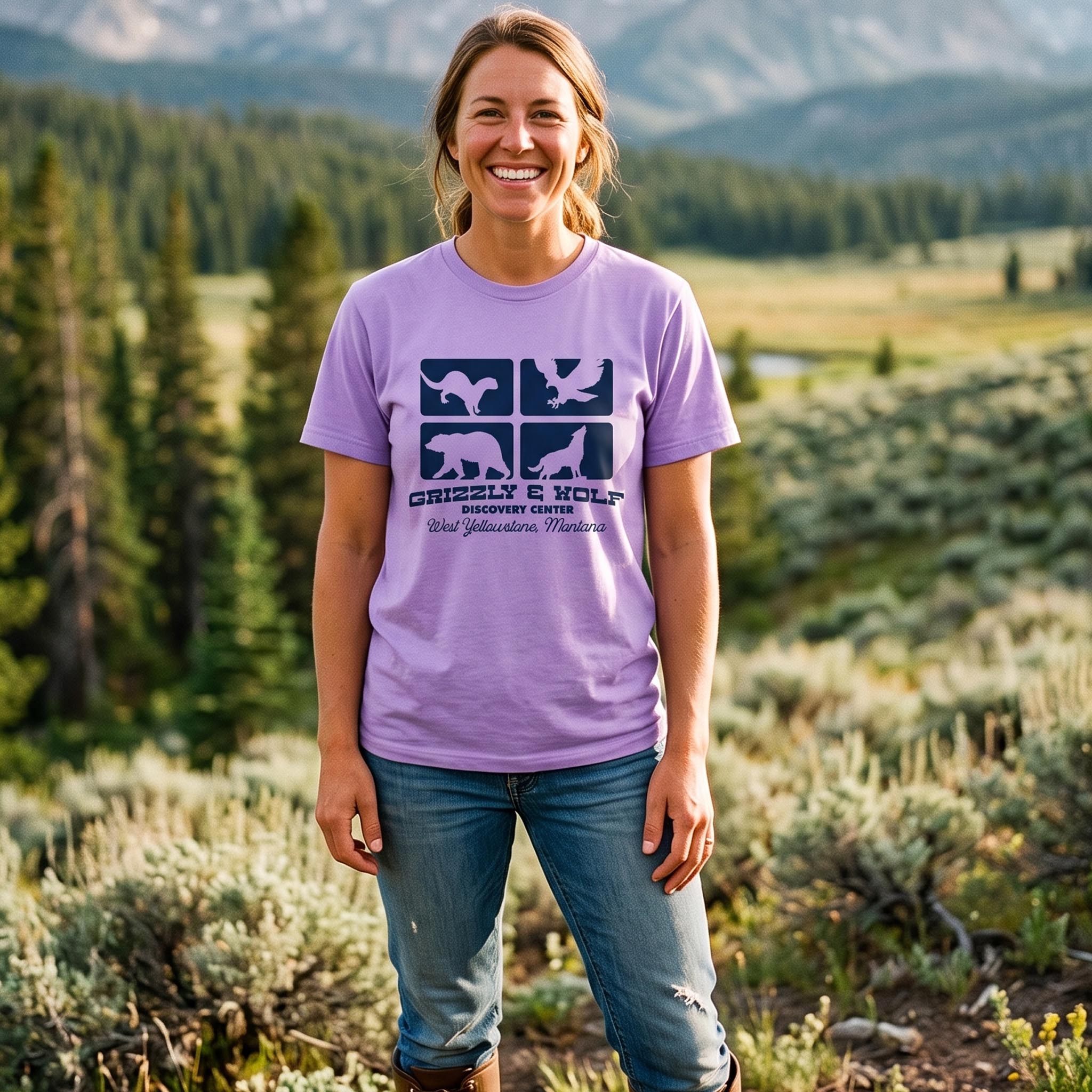 MDCTBYWY26072413 Grizzly & Wolf Discovery Center T-Shirt