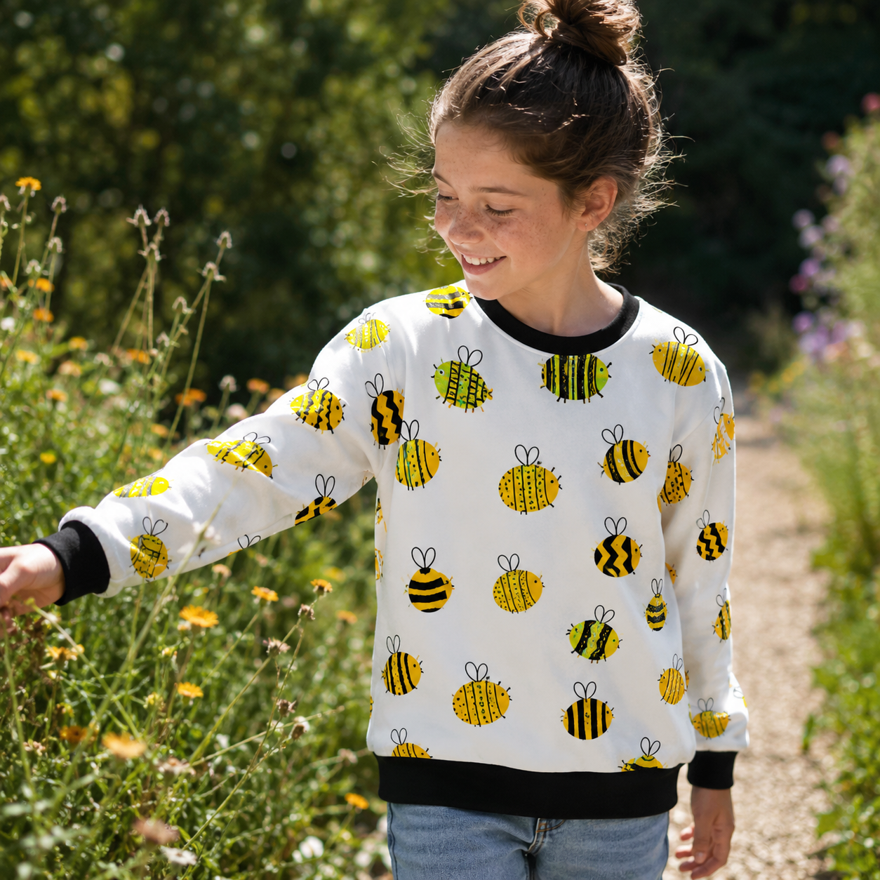 Busy Bee Honey Pattern Kids All-over Printed Sweatshirt