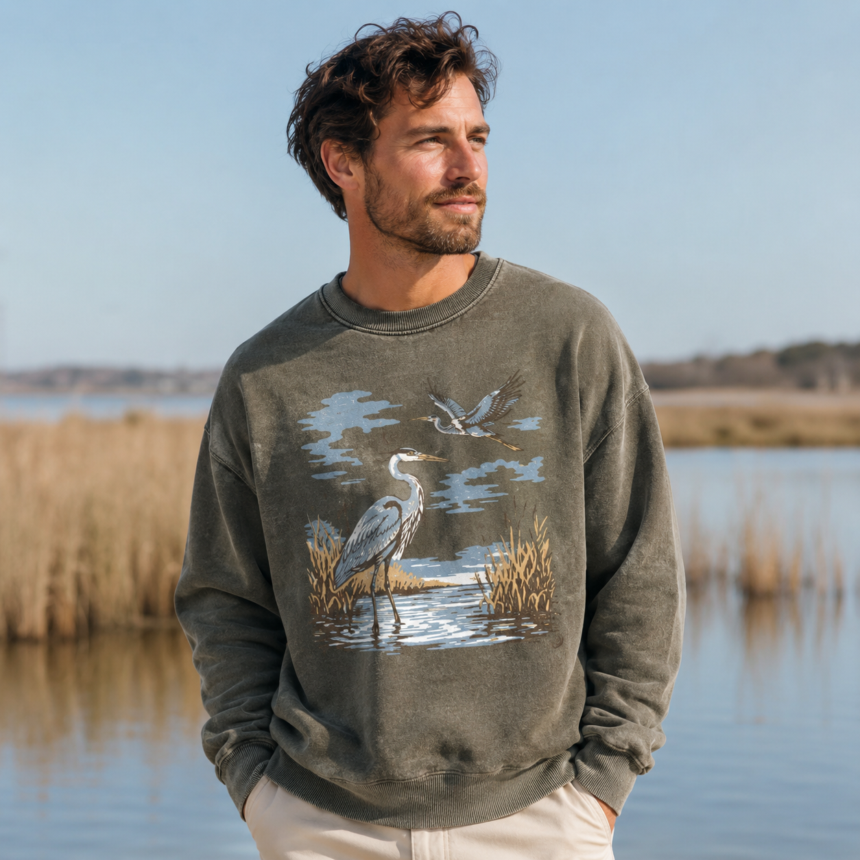 Vintage Heron Wetland Bird Nature Washed Sweatshirts