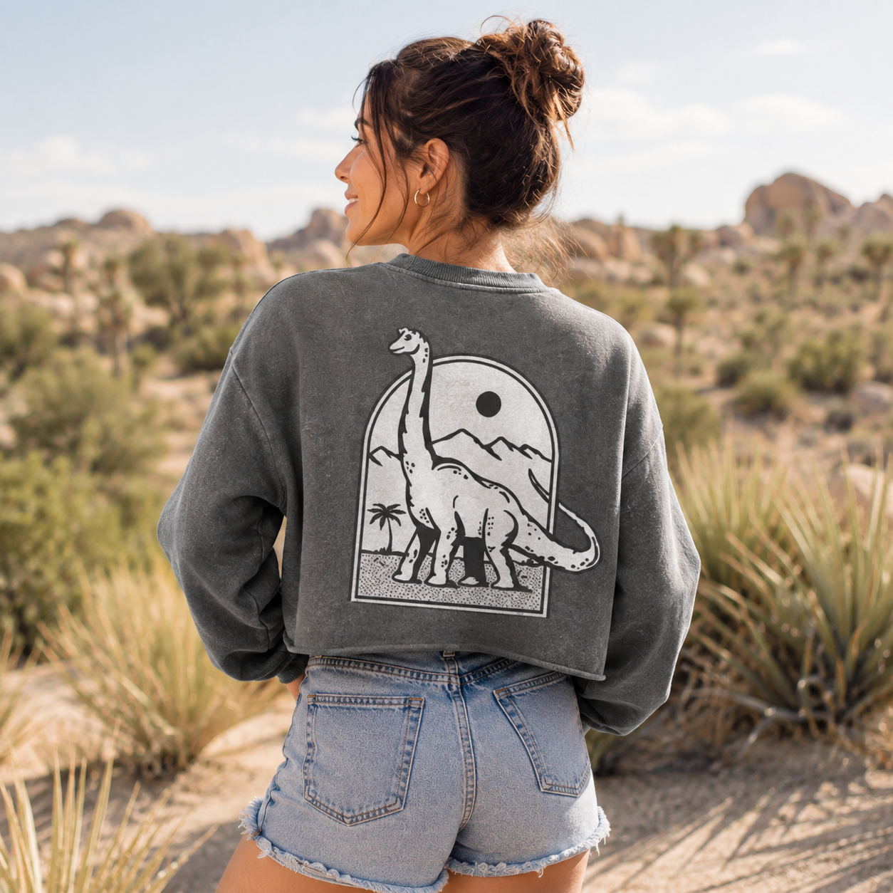 Retro Sauropod Desert Line Art Women's Washed Cropped Sweatshirt
