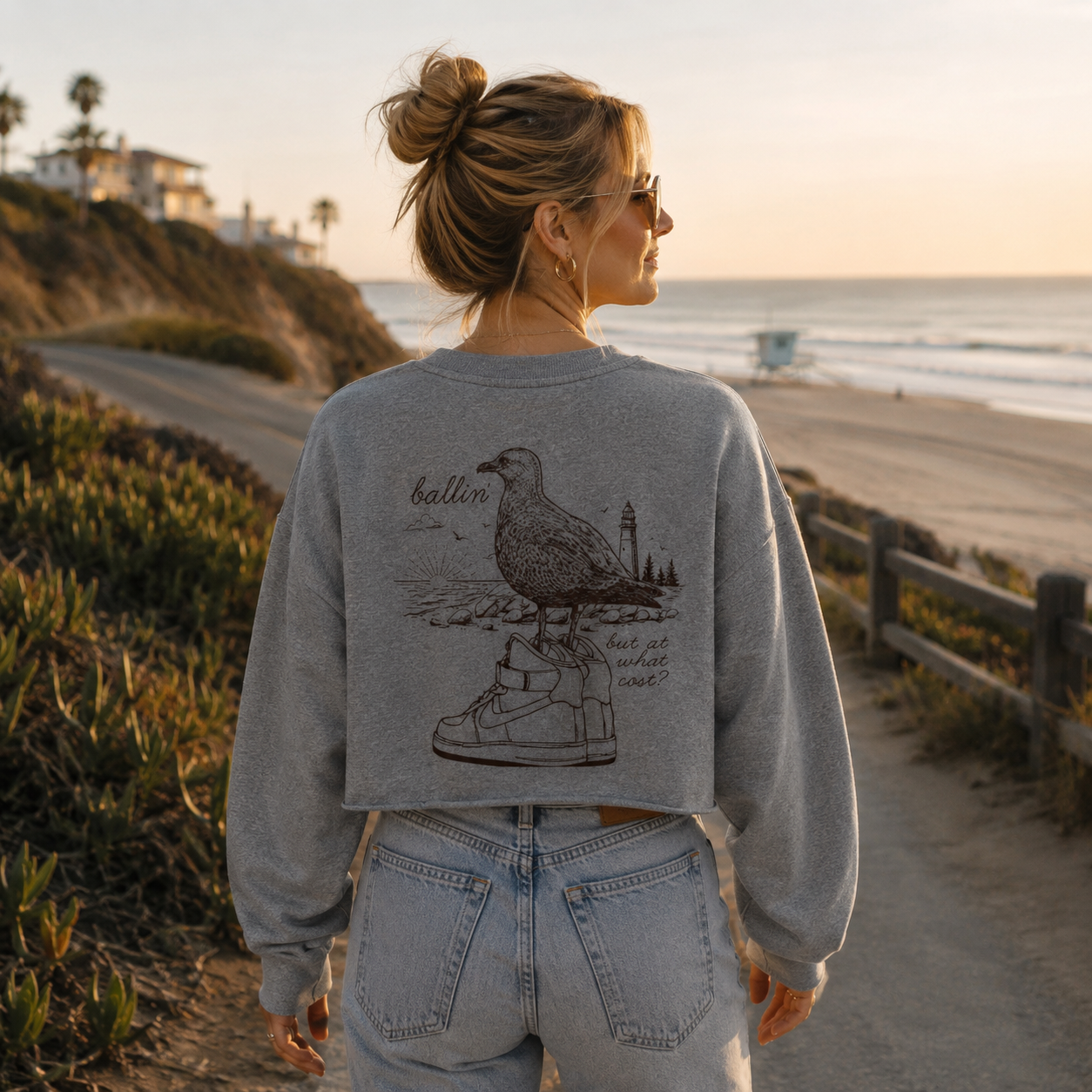 Seagull On A Sneaker Vintage Sketch Women's Washed Cropped Sweatshirt