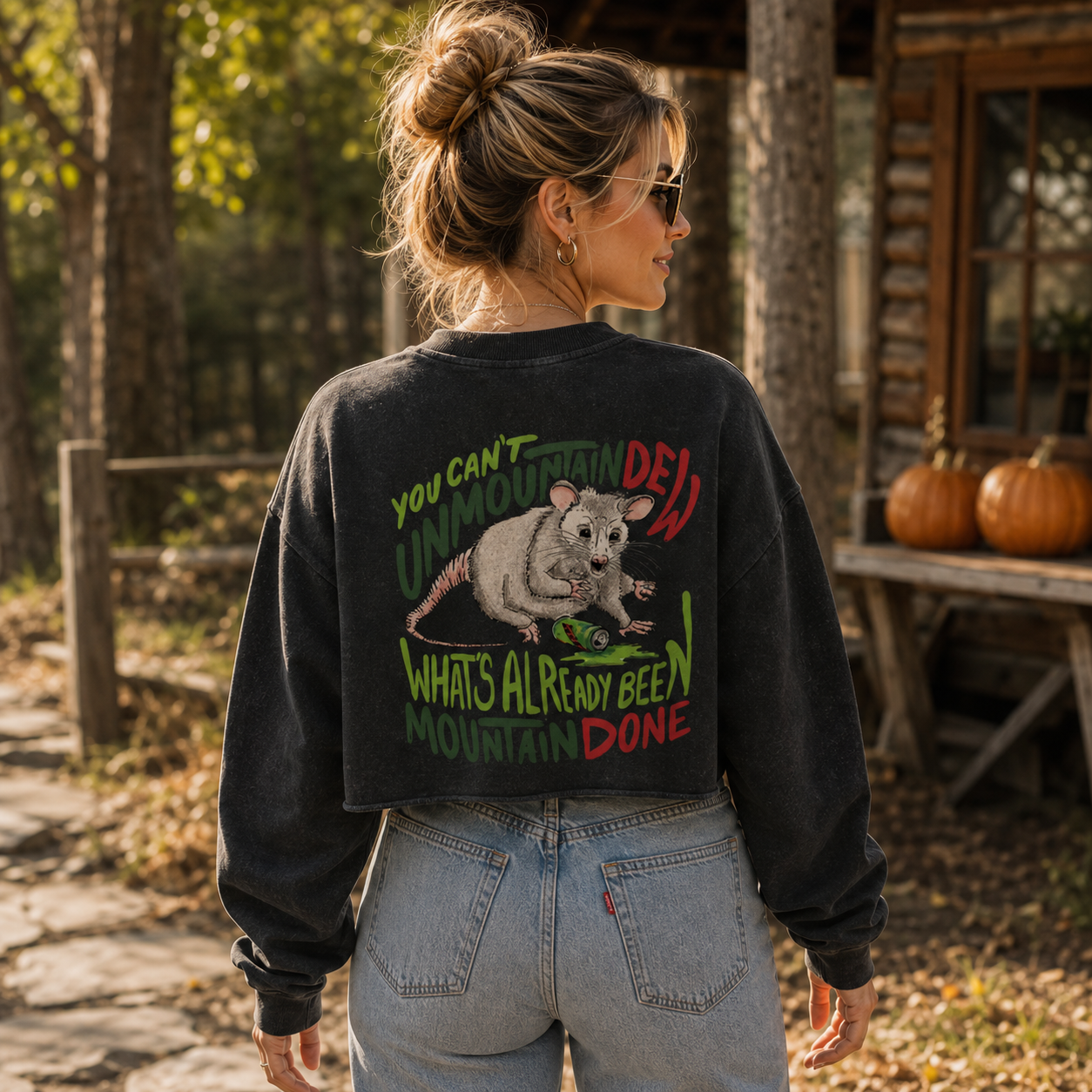 Mountain Done Opossum Retro Parody Women's Washed Cropped Sweatshirt